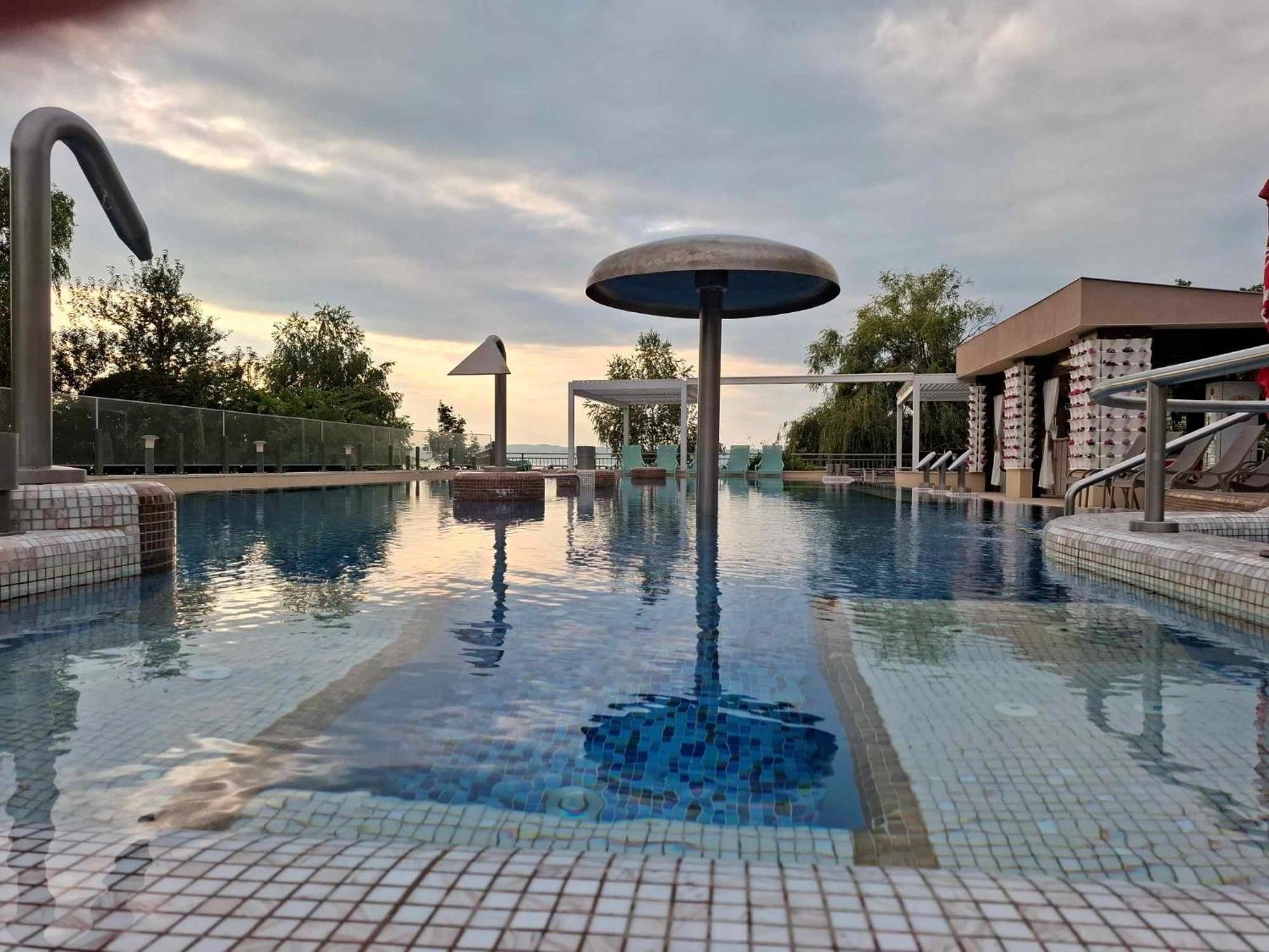 Hotel Wellamarin Zamárdi Exteriér fotografie